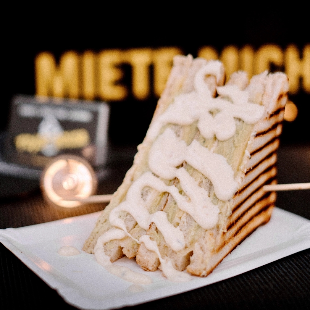 Photo by CoinView App